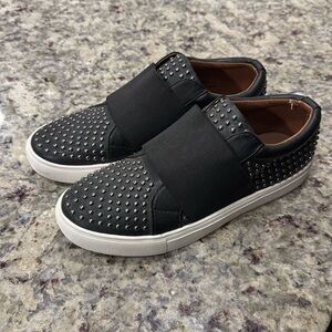 Report Studded Sneakers
